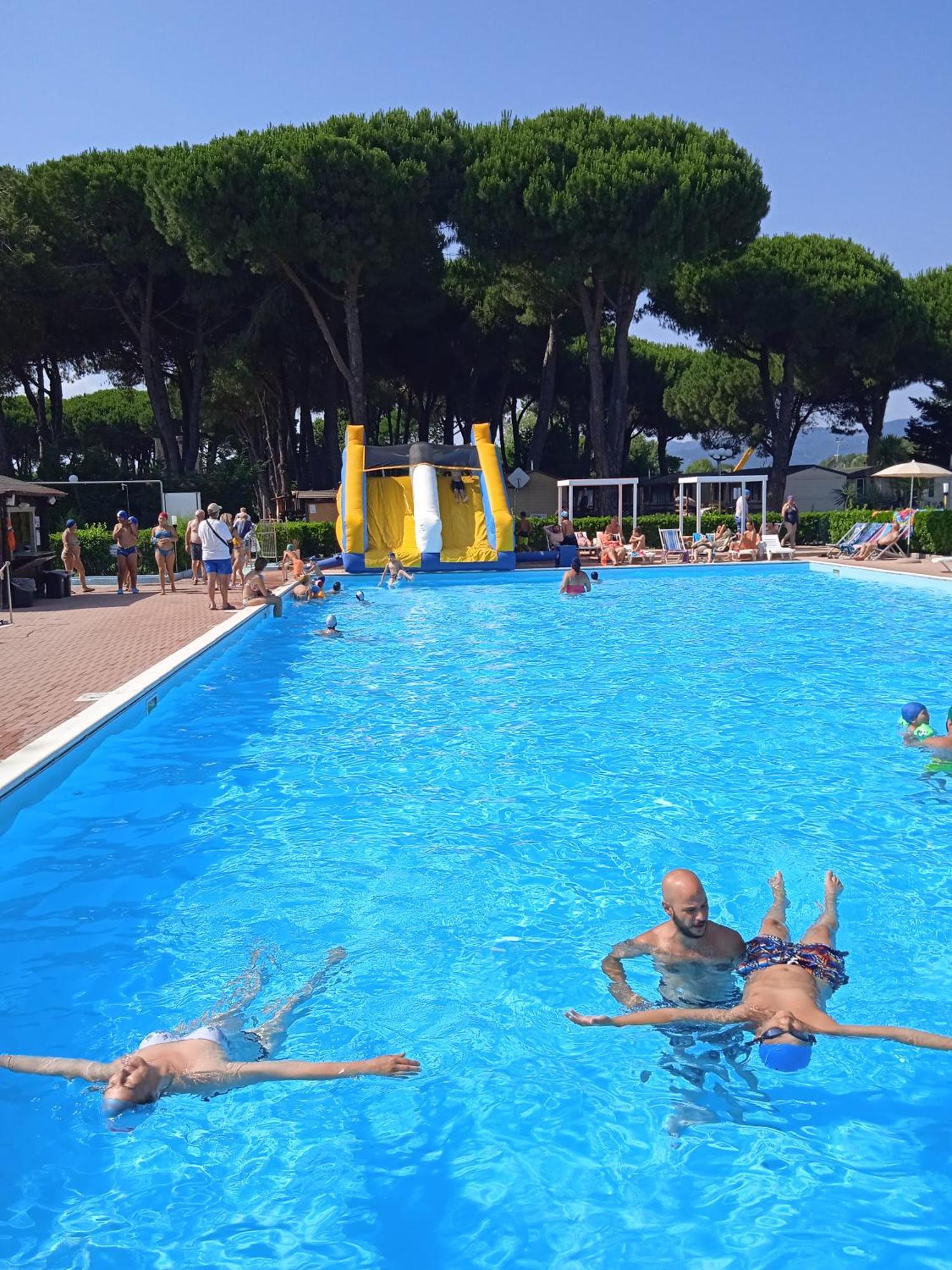 Mobile - Including Airco - River- 328 Campingplatz Ameglia